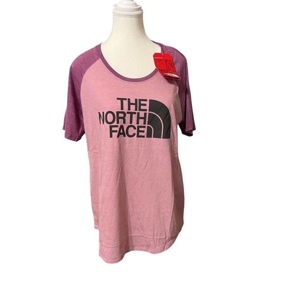 THE NORTH FACE
Women’s Short Sleeve T-Shirt · Size Large